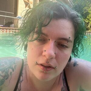 Meet your Posher, Bella